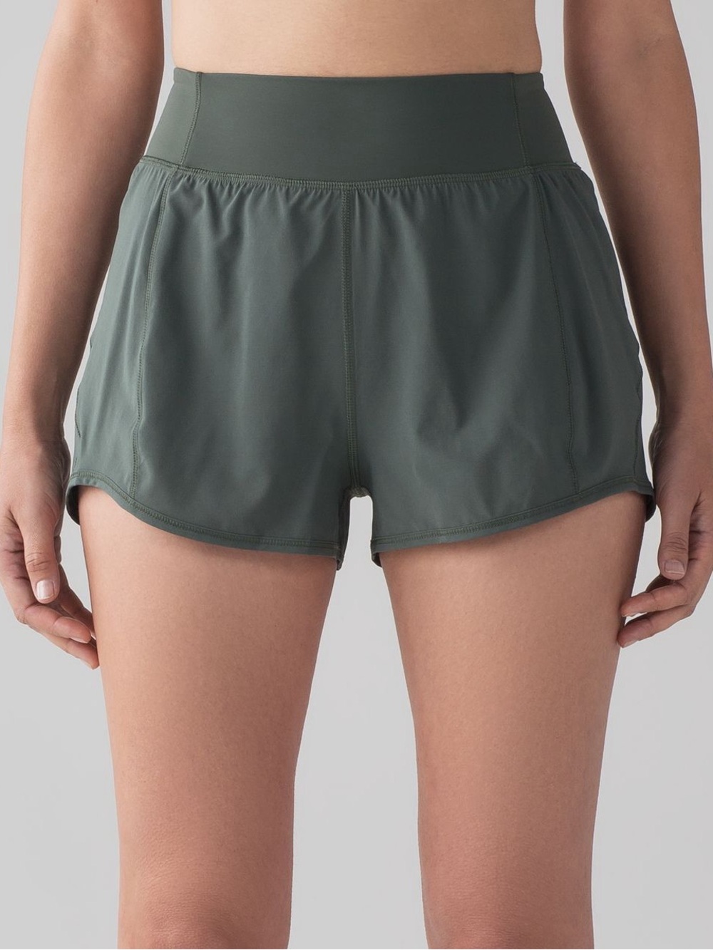 Lululemon Lean In Short 2" Dark Forest Green Lined Shorts Women's Size 8